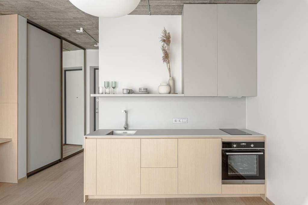 Cozy Japanese Oasis With Balcony, Gramophone, Netflix Leilighet VNO Eksteriør bilde