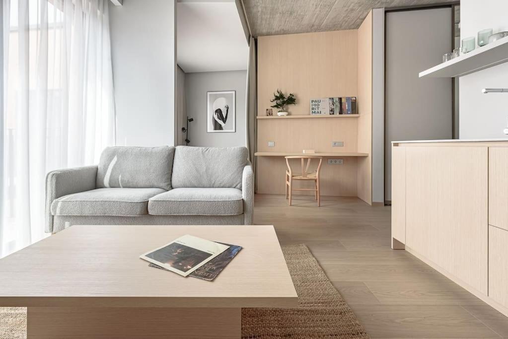 Cozy Japanese Oasis With Balcony, Gramophone, Netflix Leilighet VNO Eksteriør bilde